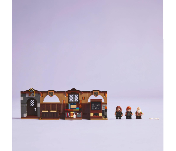 LEGO Harry Potter 76442 Zamek Hogwart Zajęcia z uroków - 1284249 - zdjęcie 13